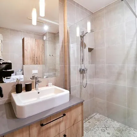 Laguna 43 Z Garazem- Polanica-Zdrój