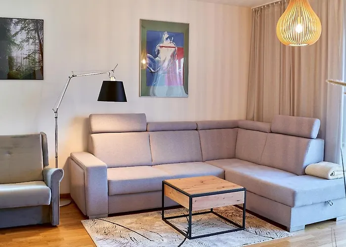 Laguna 43 Z Garazem- *